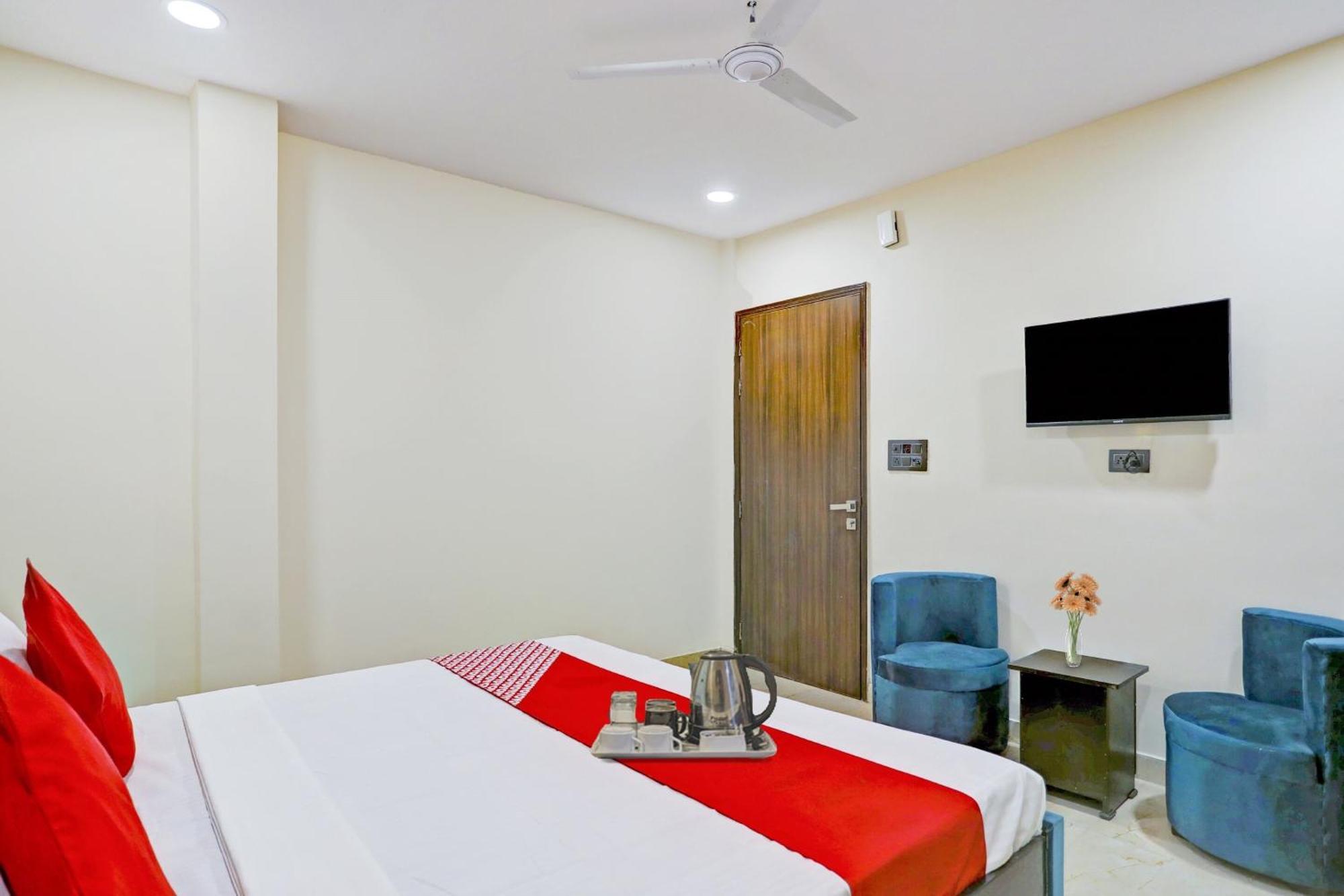 Hotel O Royal Lotus Stay Near Ip Extension Metro Station New Delhi Exterior photo